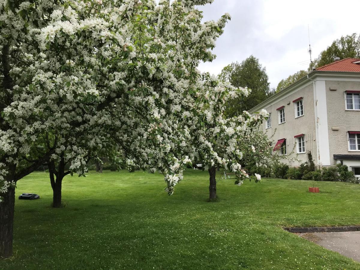 Vandrarhemmet Oestergatan Skovde Exterior photo